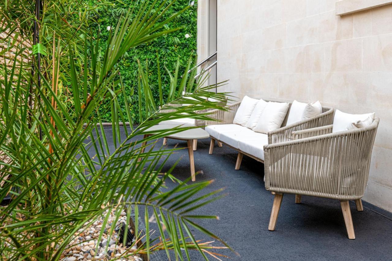 Large Stylish Studio In The Heart Of The City Bath Esterno foto